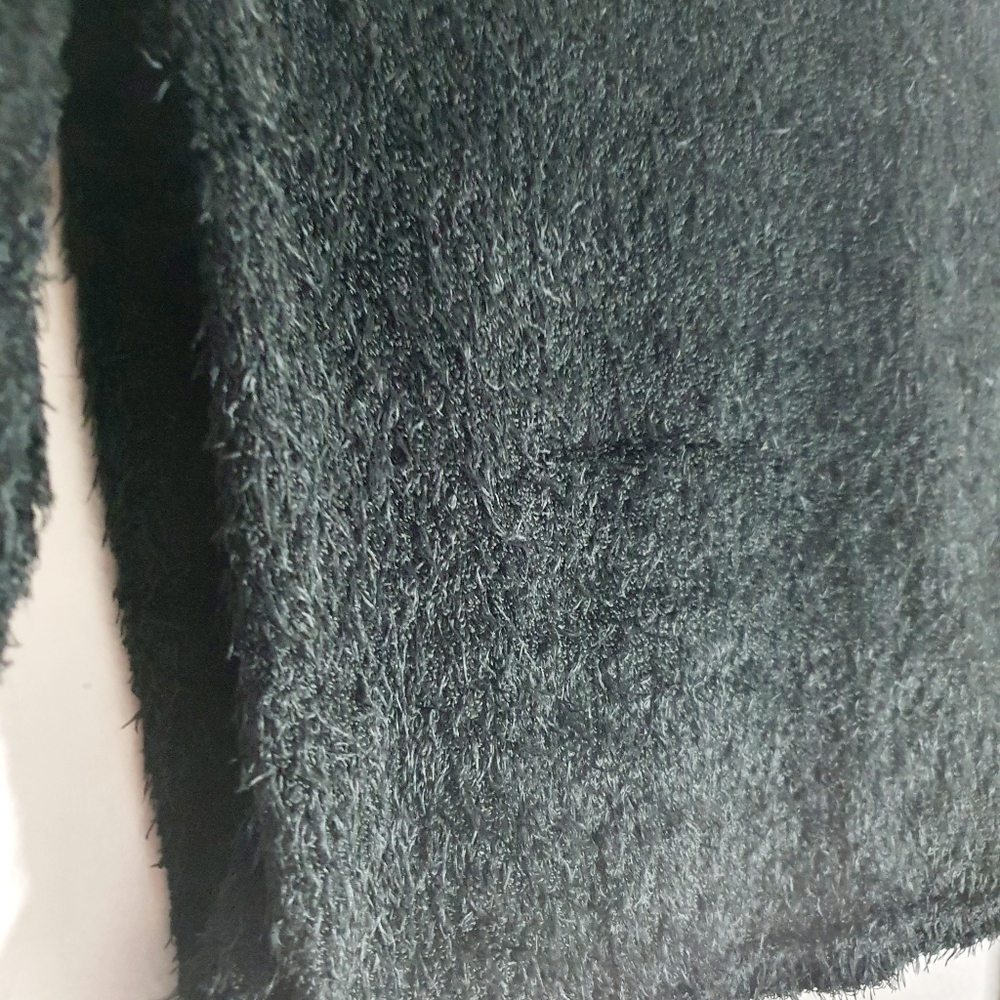 💥Fluffy Black Long Sleeve Crew Neck Cropped Top - Picture 7 of 9